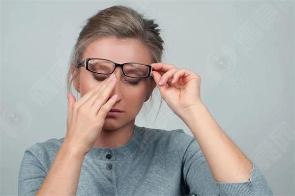我近被诊断为近视和弱视，这两种眼疾可以舒缓吗？需要做些什么来改善我的视力呢？